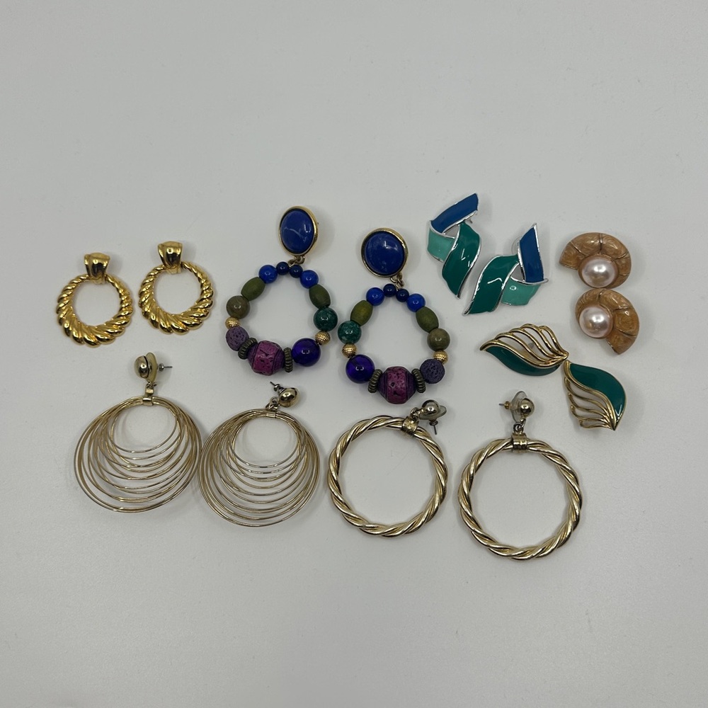Lots Of Fabulous Vintage Earrings - Picture 2 of 9